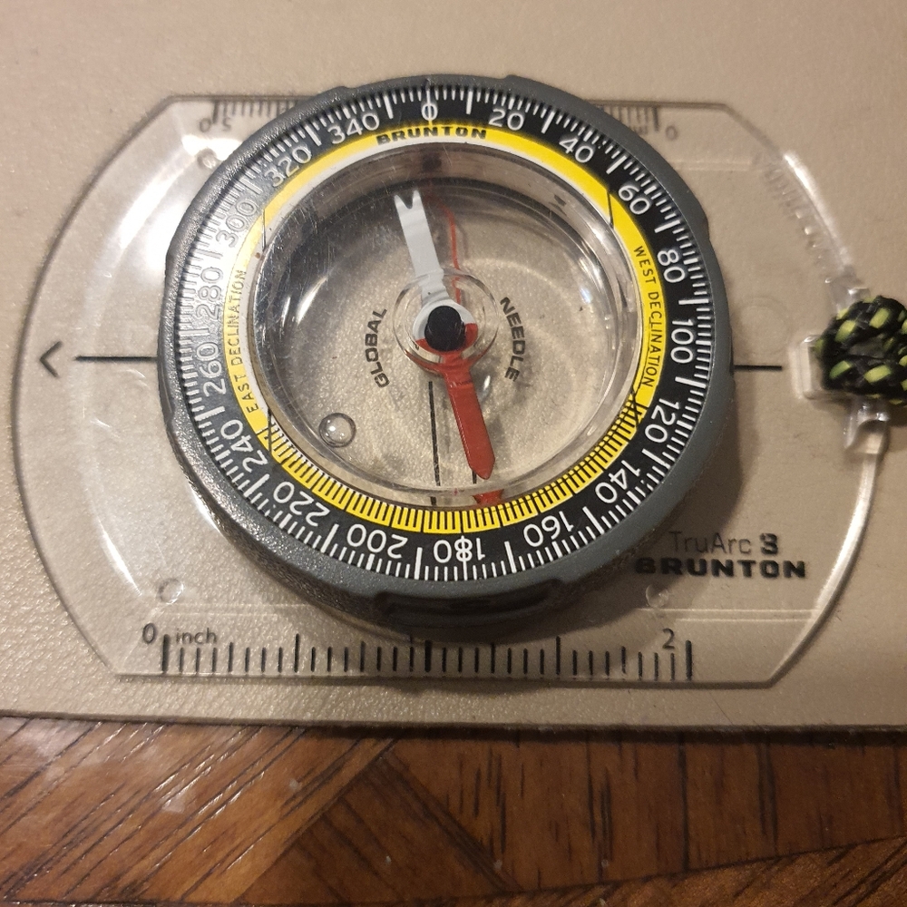 Lot Of 2 Brunton TruArc3 & Unbranded Base Plate Compasses - Picture 2 of 3